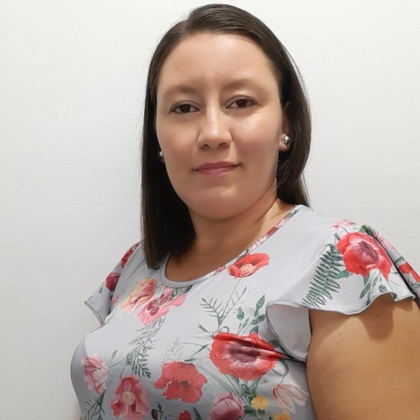 Ing. María González